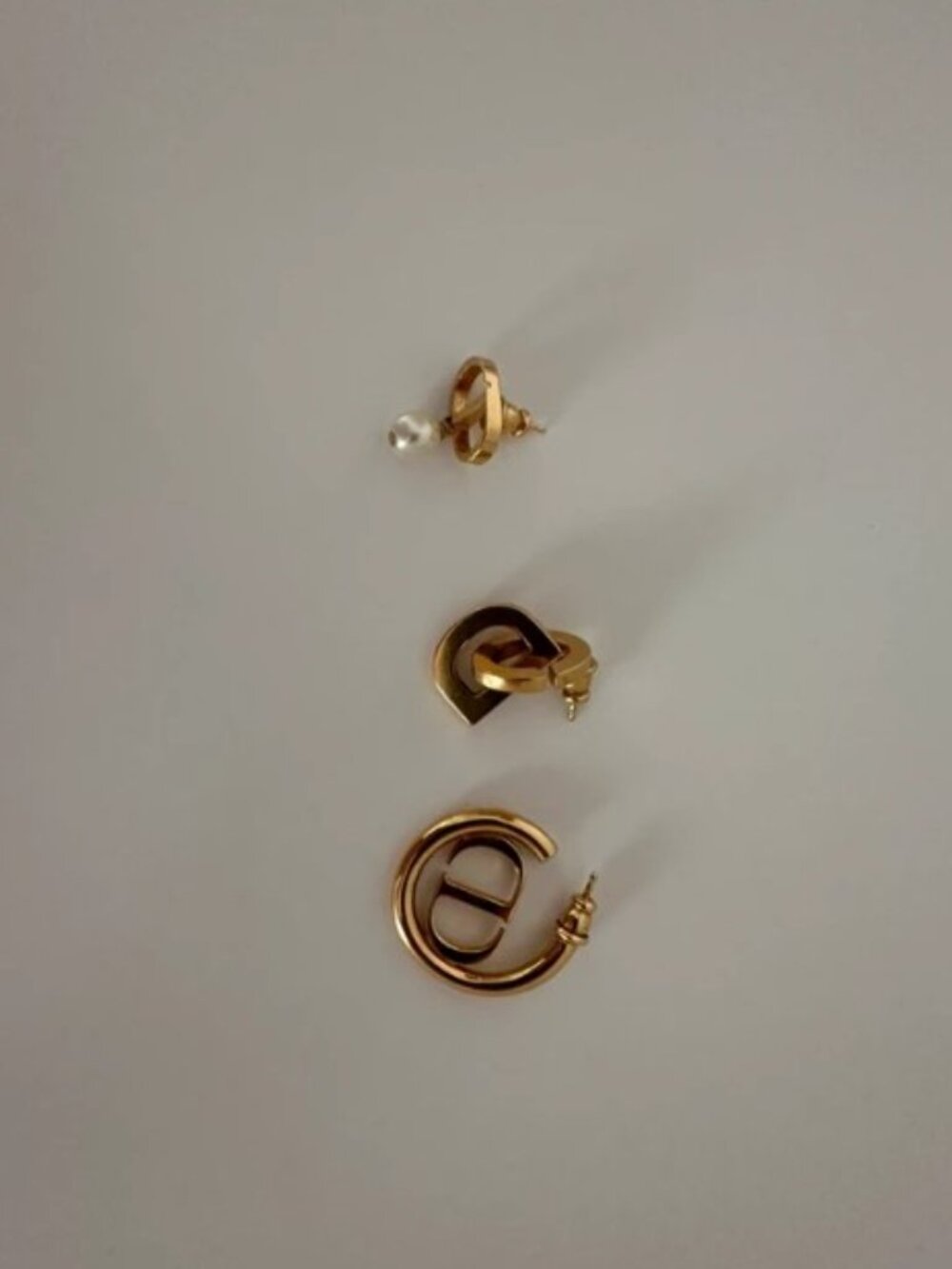 Dior 30 Montaigne Earrings - Picture 6 of 6